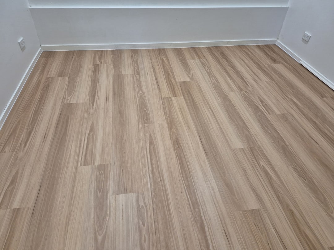 Bedroom with blackbutt vinyl plank floor, Brisbane